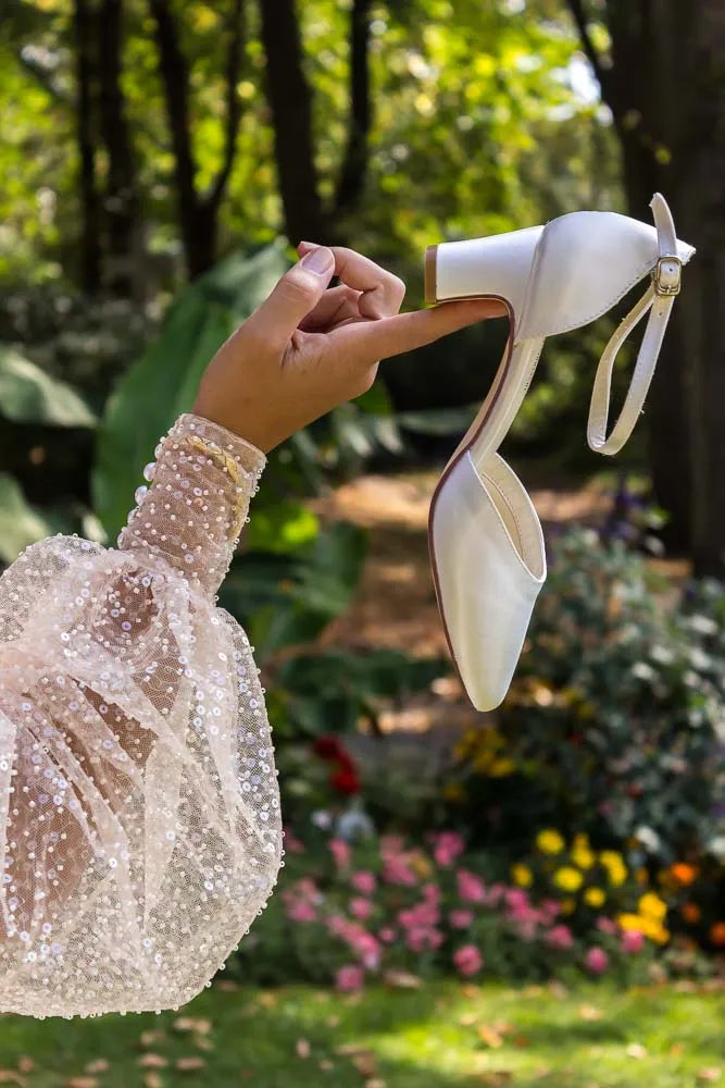 Zapatos de novia Opalo con tacón bloque de 5 cm, color ivory (blanco natural) y diseño elegante, perfectos para bodas y eventos especiales.