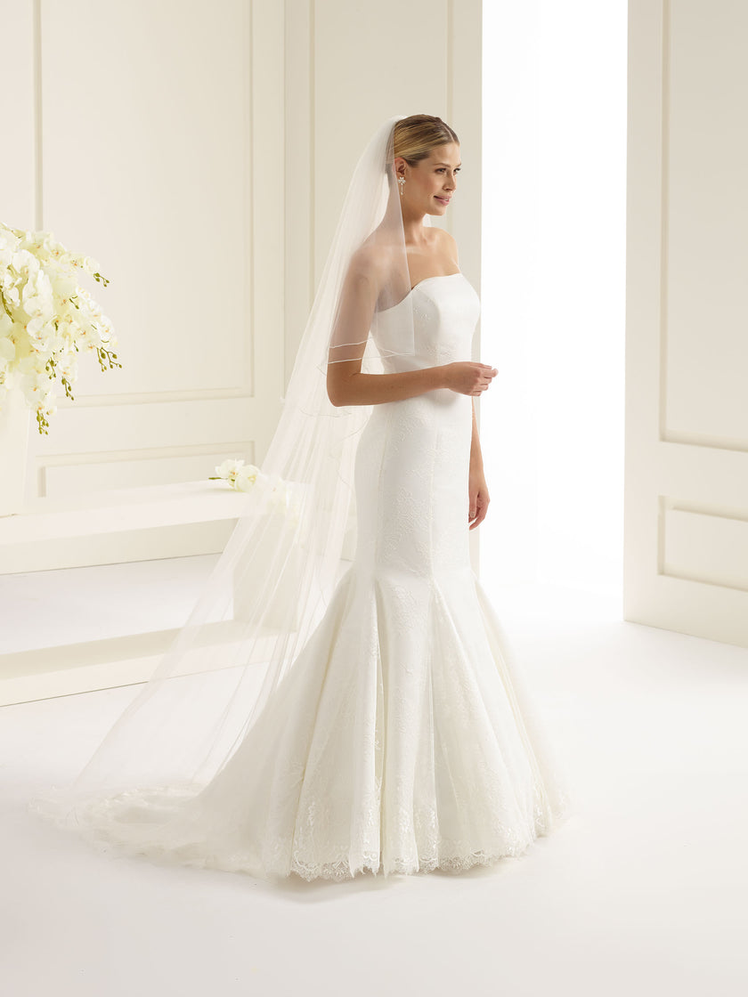 Zaragoza Bridal Veil